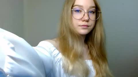 Abby Lovense is active online show from April 13, 11:11 am