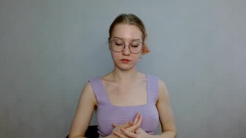 Snapshot of abbymoore__ chatting on March 7, 8:34 am Abby Lovense is active online show from March 7, 8:34 am