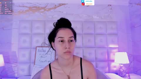 Snapshot of abbysweet1_ chatting on December 5, 11:38 am Abigail online show from December 5, 11:38 am