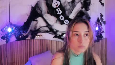 Snapshot of abbysweet1_ chatting on October 6, 11:38 am Abigail online show from October 6, 11:38 am