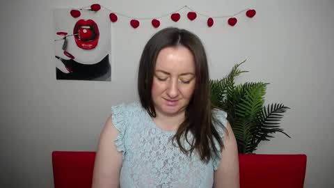 abbytaylorr online show from February 15, 7:51 am