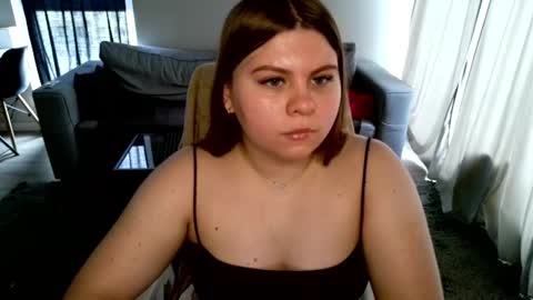 Snapshot of abbyvibe chatting on October 12, 11:23 am abbyvibe online show from October 12, 11:23 am