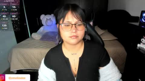 Snapshot of abbyxlee chatting on February 20, 10:37 pm     online show from February 20, 10:37 pm