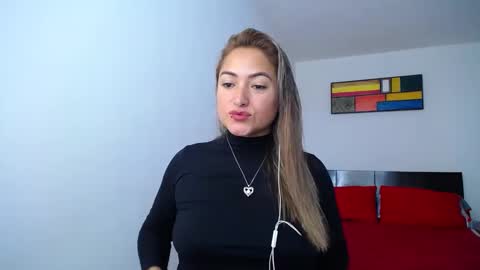 ximena online show from March 10, 1:10 pm