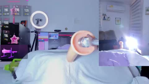 Abigail online show from October 28, 7:30 pm