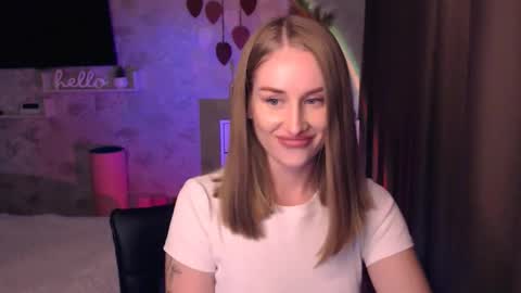Snapshot of abigail_flex chatting on October 8, 7:07 pm Anna online show from October 8, 7:07 pm