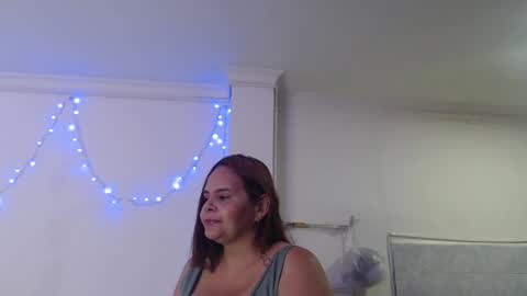 Snapshot of abigail_jhonss chatting on December 6, 3:30 am abigail_jhonss online show from December 6, 3:30 am