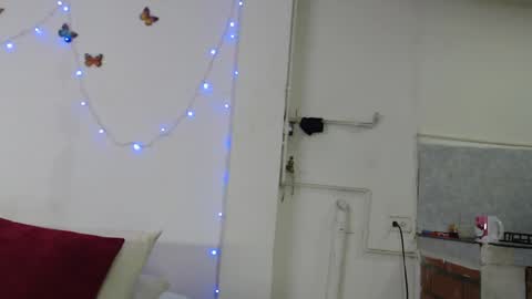Snapshot of abigail_jhonss chatting on January 24, 3:11 am abigail_jhonss online show from January 24, 3:11 am