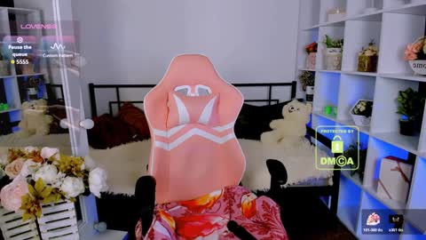 Mary online show from November 8, 11:10 pm