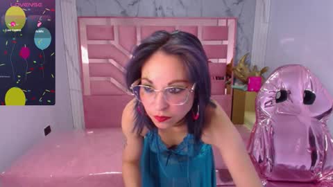 abril_ch_ online show from March 17, 12:53 pm