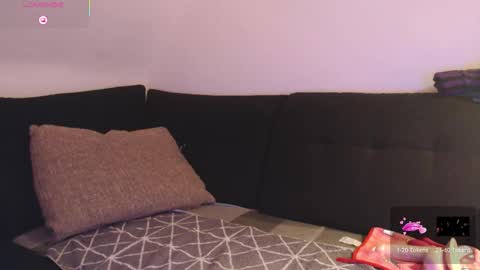 Absenta vert online show from September 12, 9:33 pm