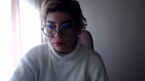 adan_romanoff online show from May 18, 1:06 pm