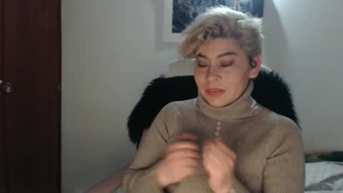 adan_romanoff online show from November 17, 8:15 am