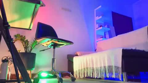 ADDICTION online show from November 8, 9:36 am