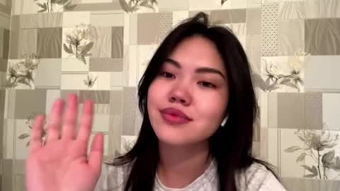Snapshot of addiekrohn chatting on October 11, 4:06 am Mary online show from October 11, 4:06 am