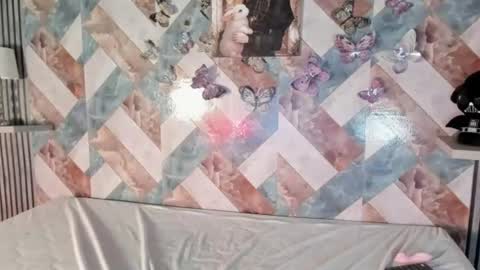 addison_avery online show from July 30, 3:18 am
