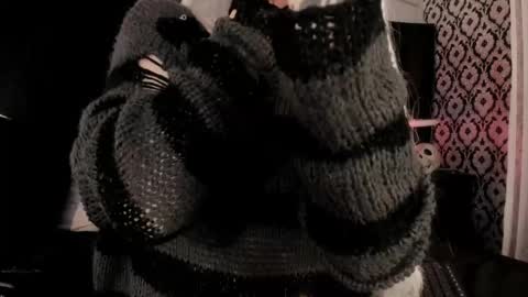 Ade  online show from January 9, 8:24 pm