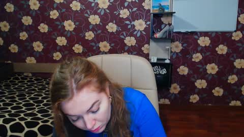Snapshot of adel_redhead_ chatting on December 11, 6:52 pm Adel online show from December 11, 6:52 pm