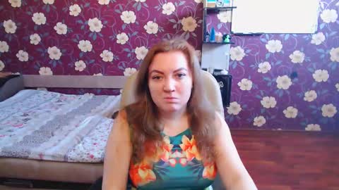 Snapshot of adel_redhead_ chatting on February 12, 9:31 am Adel online show from February 12, 9:31 am