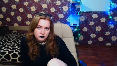 Snapshot of adel_redhead_ chatting on February 7, 4:03 pm Adel online show from February 7, 4:03 pm