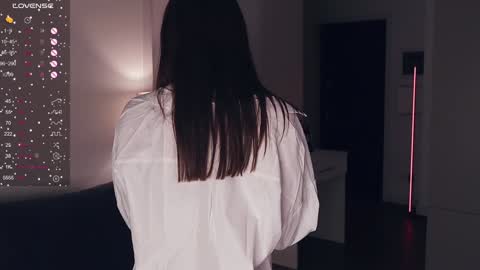 Nicole online show from January 19, 1:55 pm