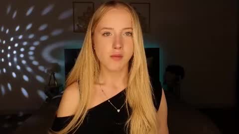 Adele online show from June 10, 9:02 pm