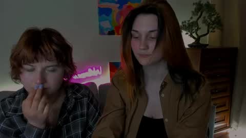 adele_favorite online show from April 17, 9:50 pm