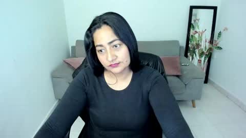 Snapshot of adele_sweett chatting on October 17, 10:40 am Carolina online show from October 17, 10:40 am