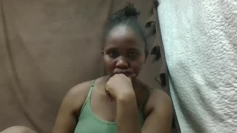 Snapshot of adelealy chatting on February 16, 1:16 pm adelealy online show from February 16, 1:16 pm
