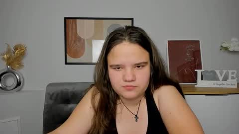 adelecruzz online show from February 27, 5:37 pm