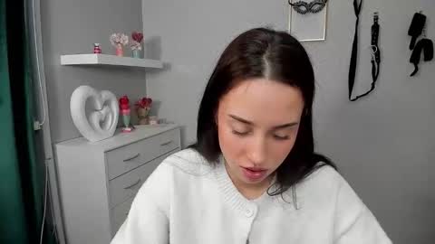 Adele online show from April 2, 5:38 am