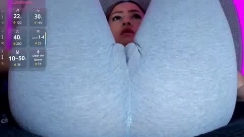 adelinaconte1 online show from March 13, 4:08 pm