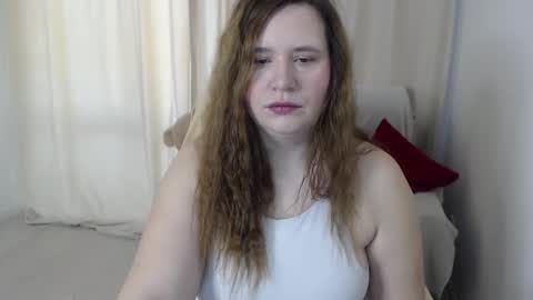 Snapshot of adelinalawson chatting on March 6, 5:46 am adelinalawson online show from March 6, 5:46 am