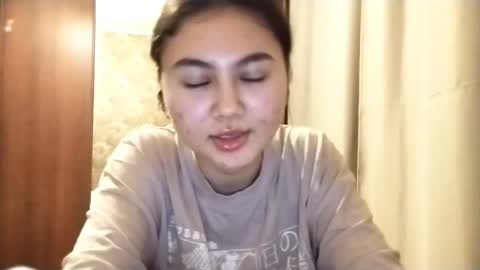 Anna online show from December 2, 3:36 pm