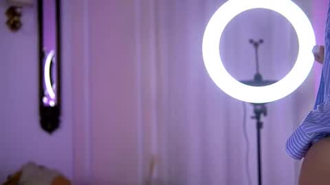 Snapshot of adelineking chatting on March 6, 3:13 am Ade online show from March 6, 3:13 am