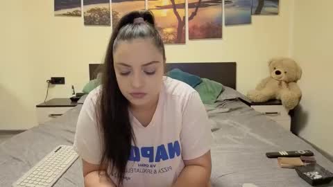 Adellineee online show from March 31, 12:10 am