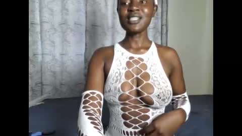 adorarissah online show from March 30, 9:53 am