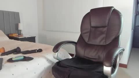 Adriana online show from February 28, 2:00 am