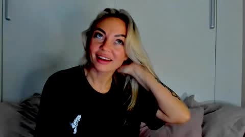 Adriana online show from May 27, 4:37 pm