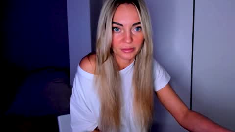 Adriana online show from January 6, 3:29 pm