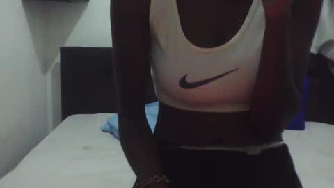 Mia  Friends online show from February 25, 3:05 am