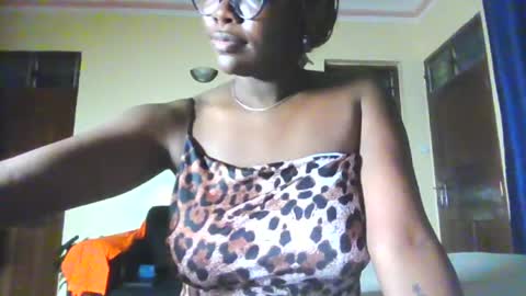 afrilola online show from June 29, 9:25 pm