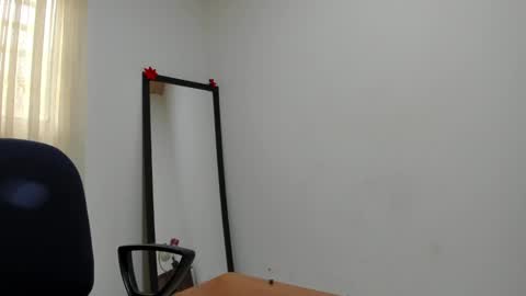 Lorena online show from February 24, 1:08 pm