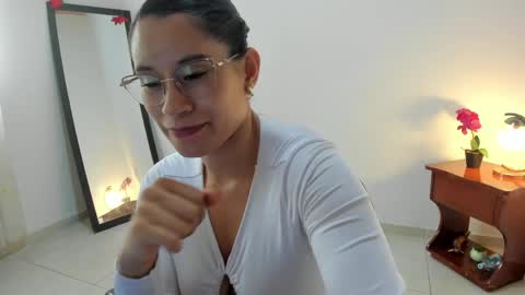 Lorena online show from May 26, 3:44 pm