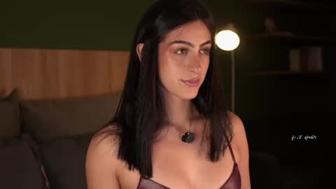 Emma online show from June 8, 10:09 pm