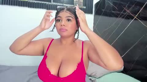 Afrodita Ross online show from July 28, 3:32 pm