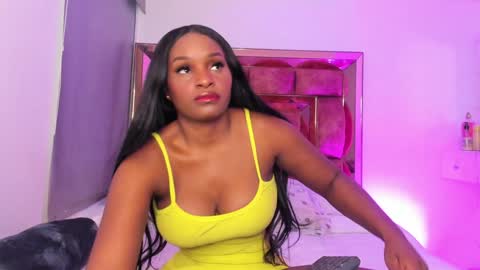 Snapshot of agatha_morrison1 chatting on January 20, 12:49 pm Agatha online show from January 20, 12:49 pm