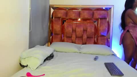 Snapshot of agatha_morrison1 chatting on February 9, 7:52 pm Agatha online show from February 9, 7:52 pm