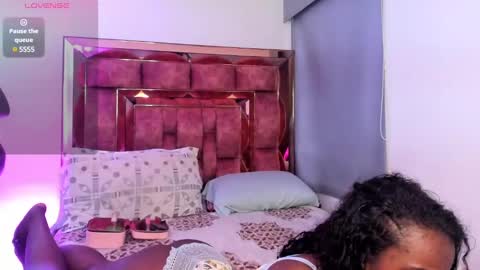 Snapshot of agatha_morrison1 chatting on December 30, 10:12 pm Agatha online show from December 30, 10:12 pm