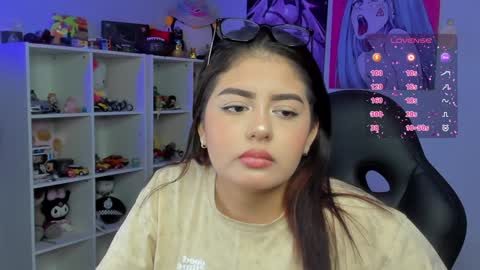 Cat online show from December 5, 7:05 am